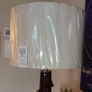 Decorum table lamp